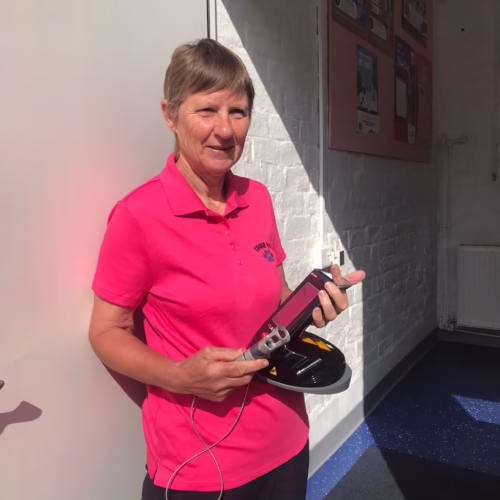 Dr. Elizabeth Molyneux